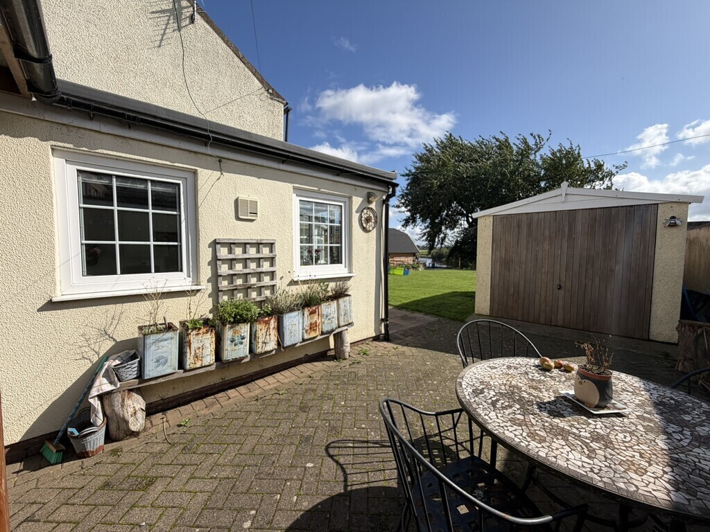 Grinsdale Image 23