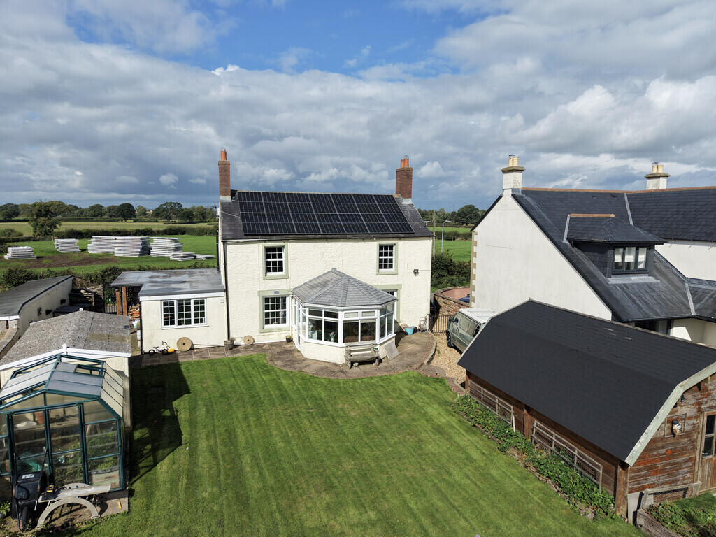 Grinsdale Image 26