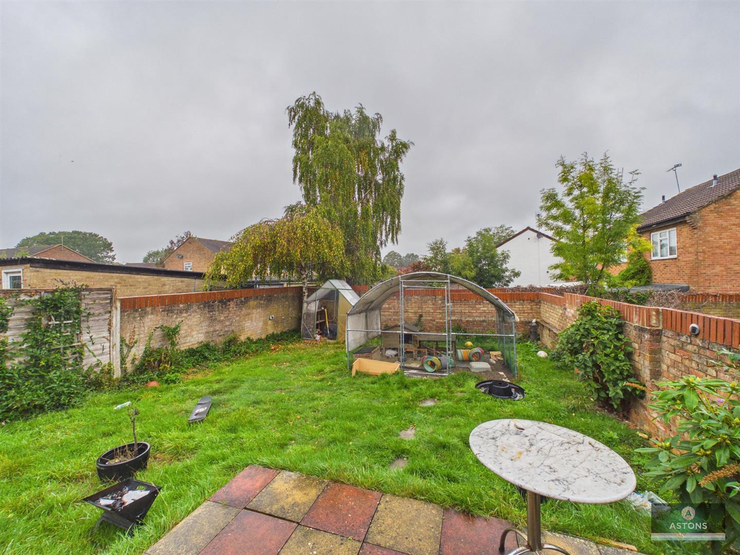 Payne Close, Crawley Image 10