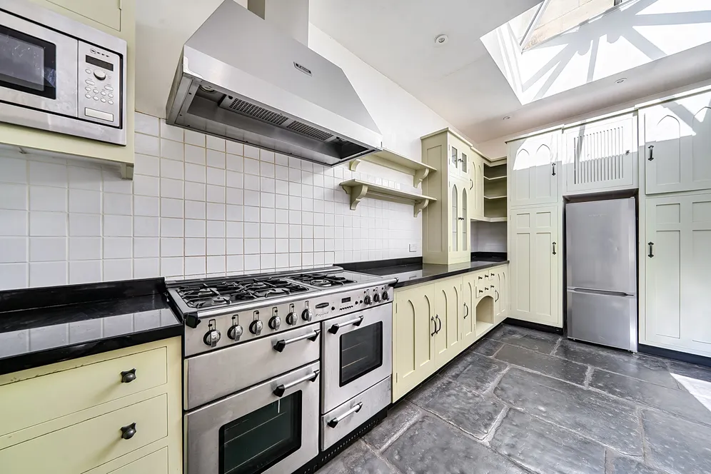 Lewes Road, Haywards Heath, RH17 photo 3