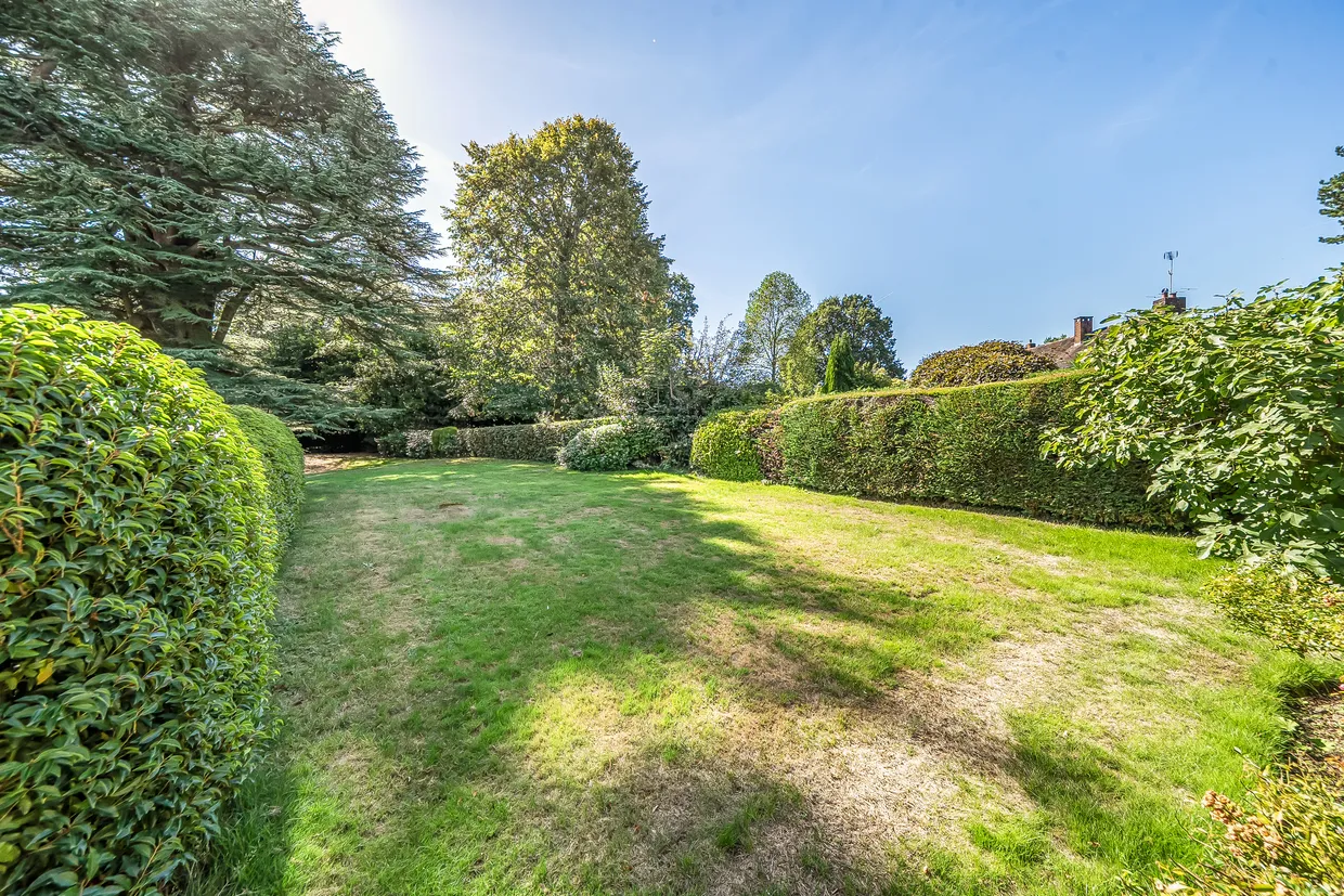Lewes Road, Haywards Heath, RH17 photo 11