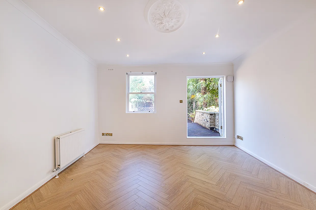Lambourn Road, London, SW4 photo 13