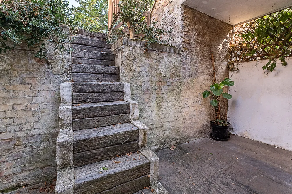 Lambourn Road, London, SW4 photo 21