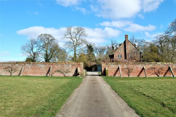 Hawstead Place Farm, Hawstead, IP29 photo 2