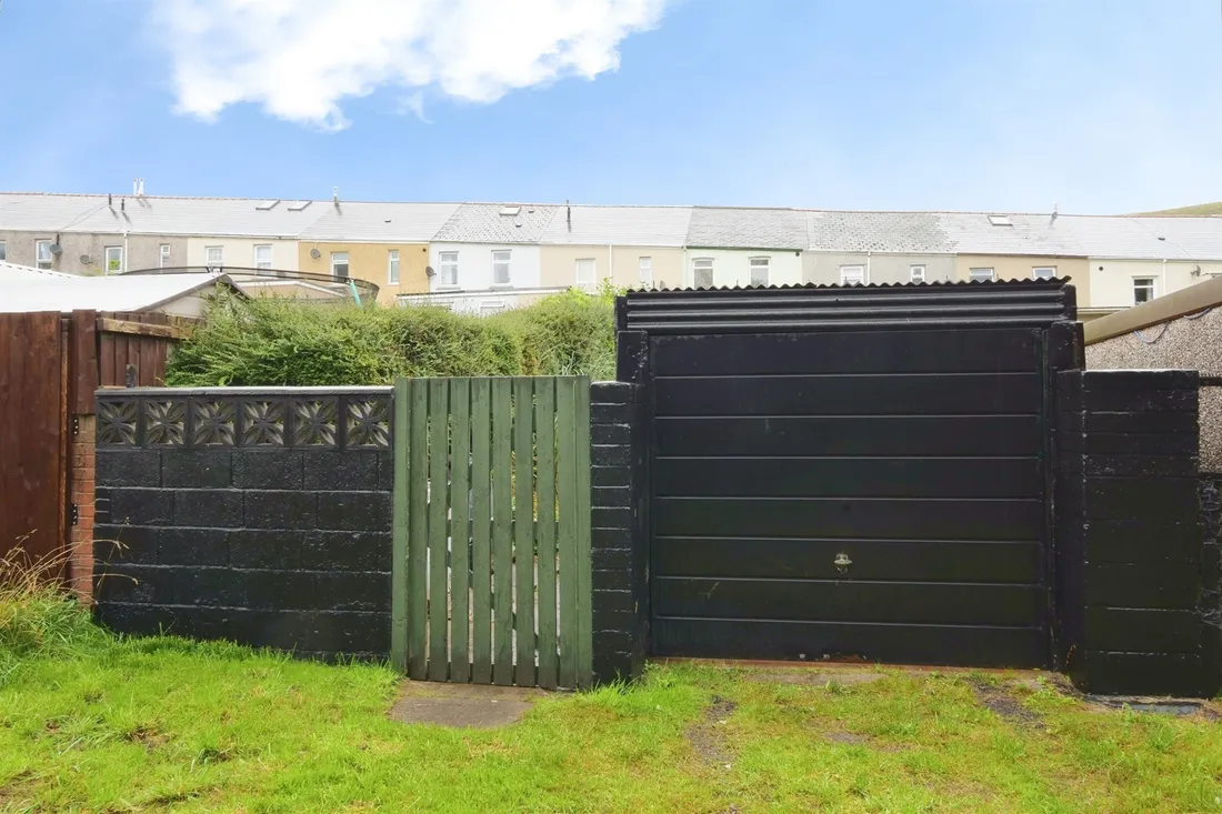 Property photo 25