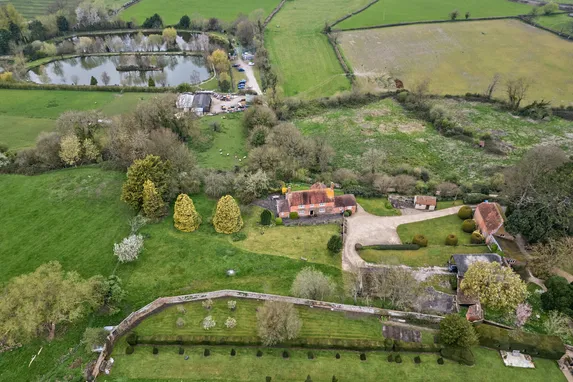 Church Road, Great Cheverell, SN10