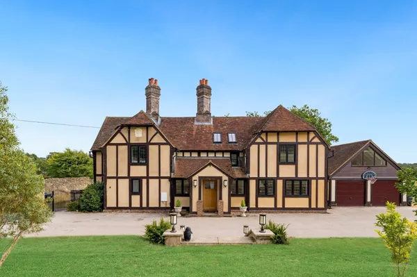 Broadhurst Manor Road, Horsted Keynes, RH17 photo 1