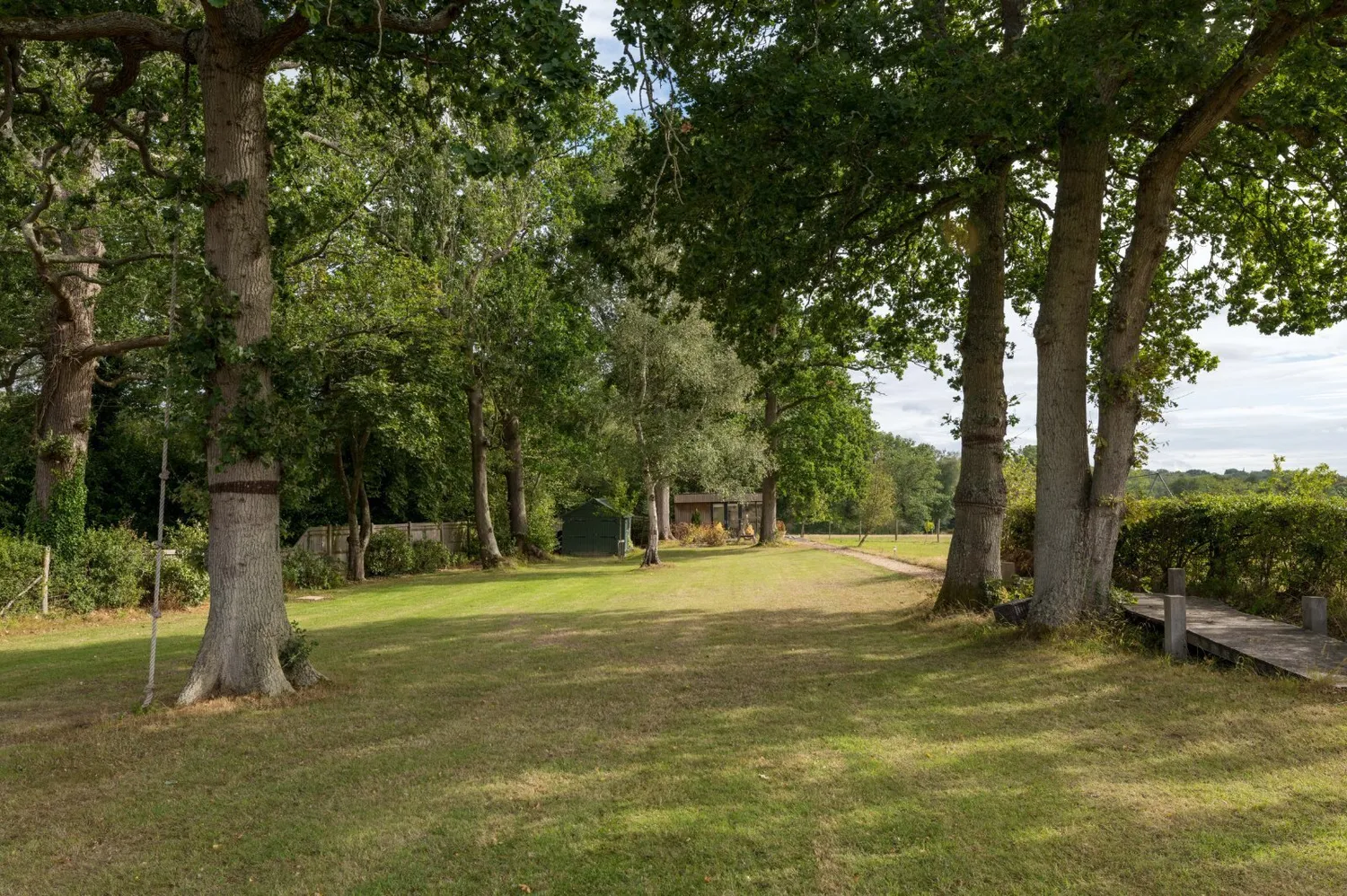 Broadhurst Manor Road, Horsted Keynes, RH17 photo 17