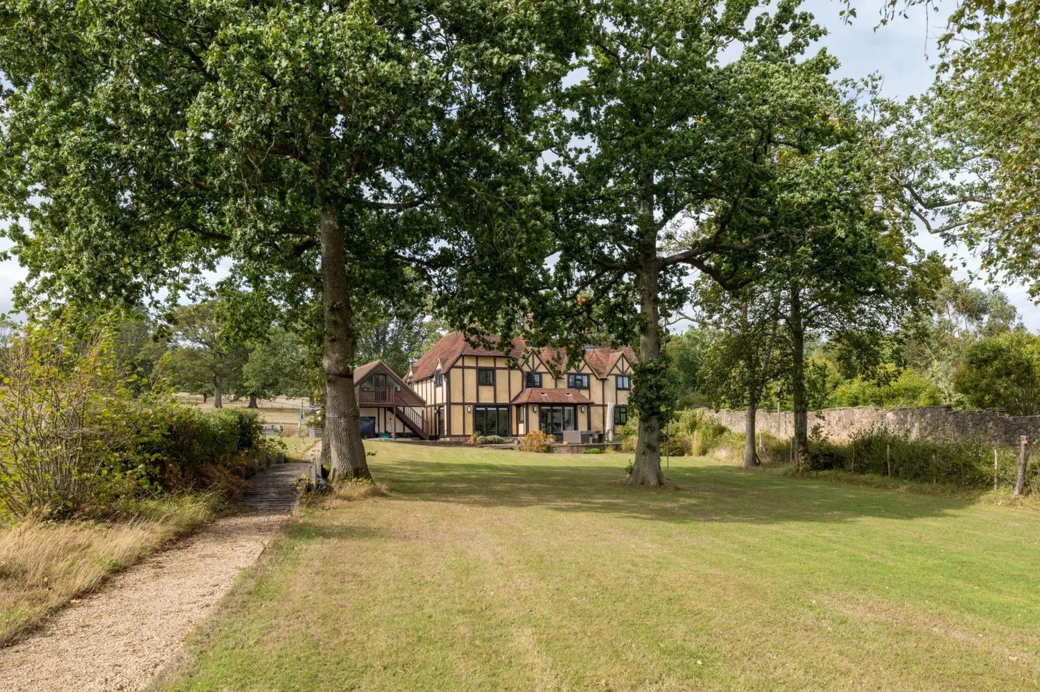 Broadhurst Manor Road, Horsted Keynes, RH17 photo 23