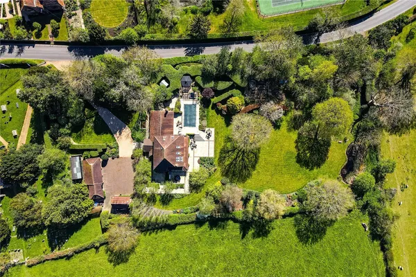 Crowhurst Lane, Crowhurst, RH7 photo 1