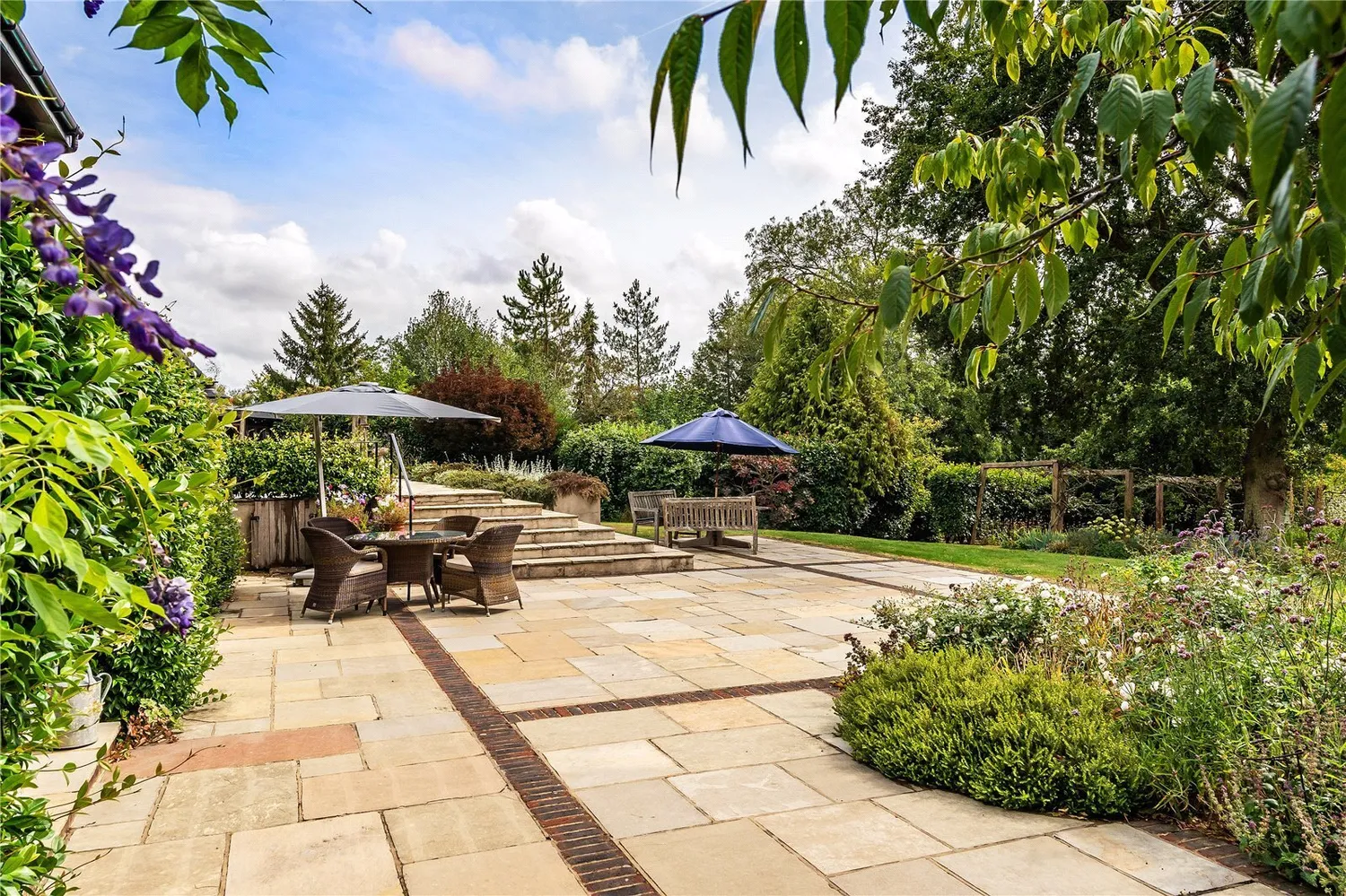 Crowhurst Lane, Crowhurst, RH7 photo 27