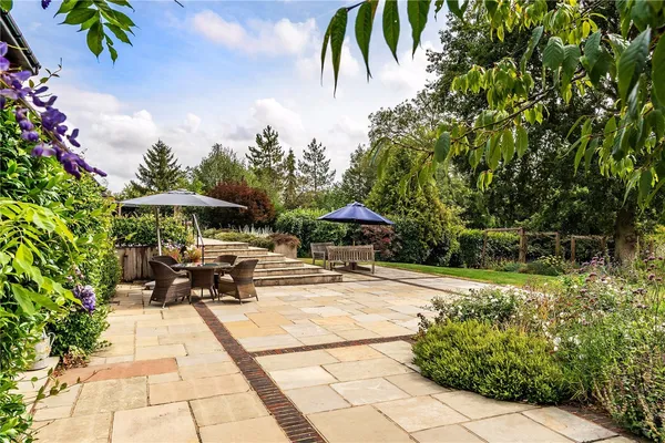 Crowhurst Lane, Crowhurst, RH7 photo 27
