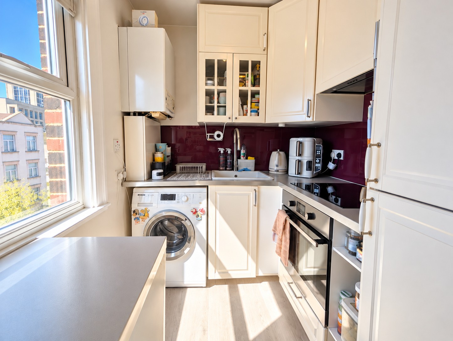 Well Presented One Bedroom Flat For Sale West Hendon Broadway NW9 Image 5