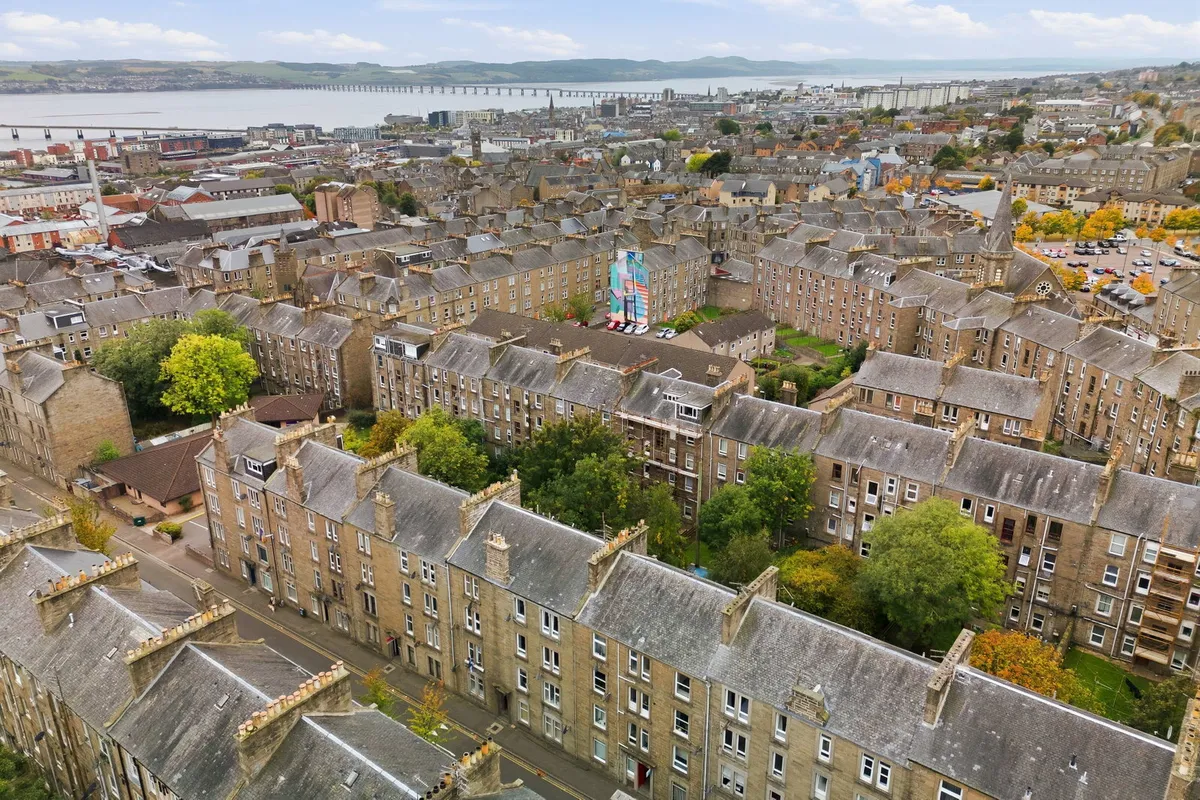 Baldovan Terrace, Dundee, DD4 6LS