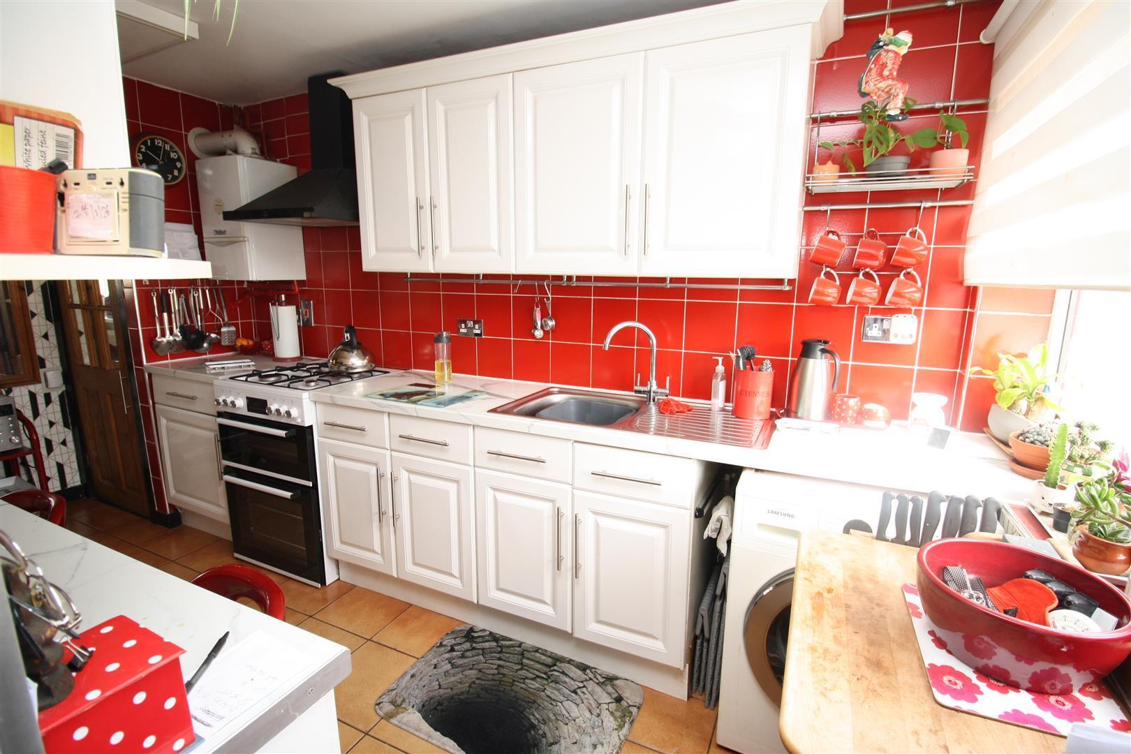 Bristow Close, Bletchley, Milton Keynes Image 3