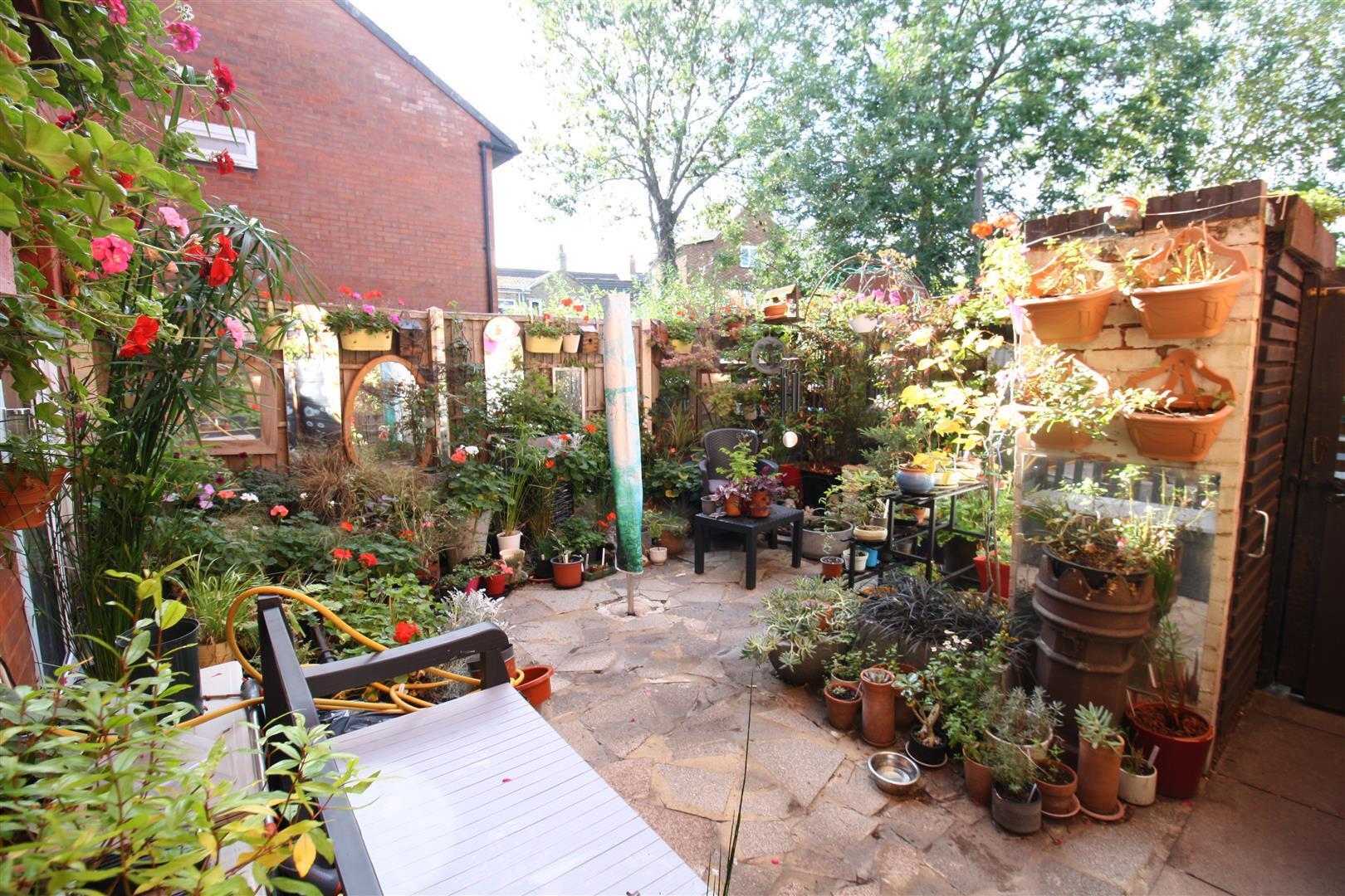 Bristow Close, Bletchley, Milton Keynes Image 15