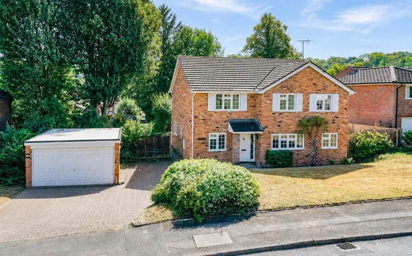 Copper Beech Close, Felden, Hertfordshire, HP3 0DG