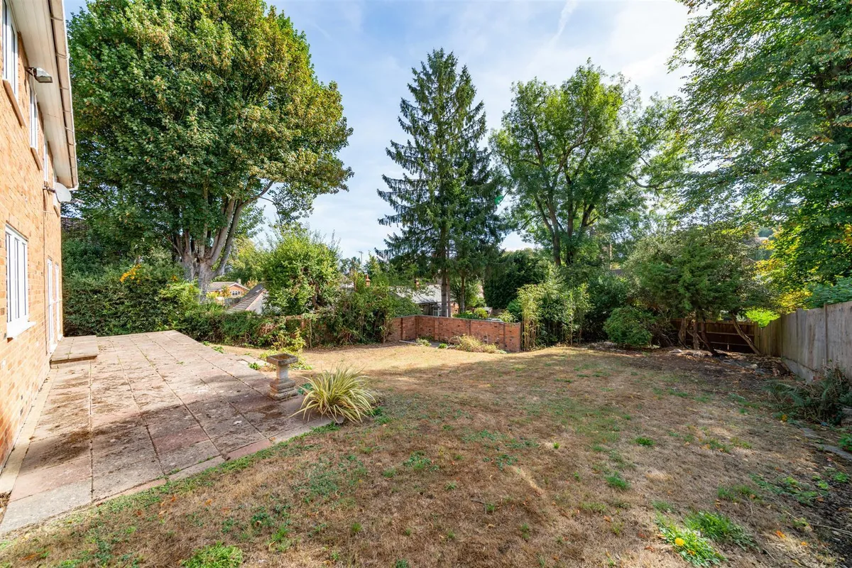 Copper Beech Close, Felden, Hertfordshire, HP3 0DG