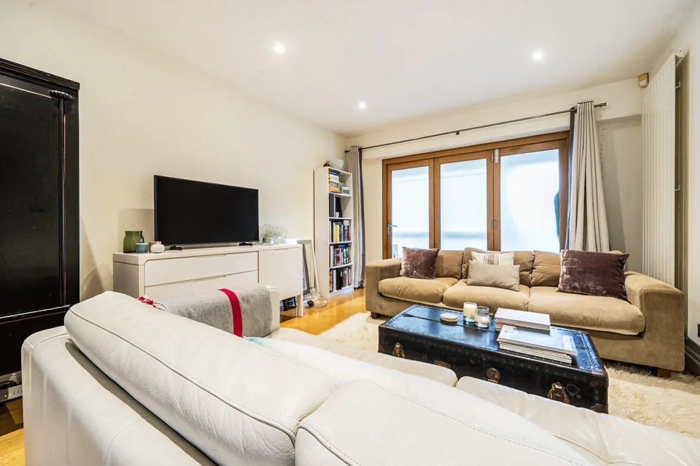 Trafford Close, Great Missenden, HP16 photo 5