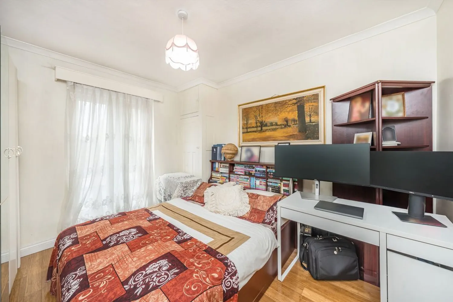 Cottimore Avenue, Walton-on-thames, KT12 photo 8