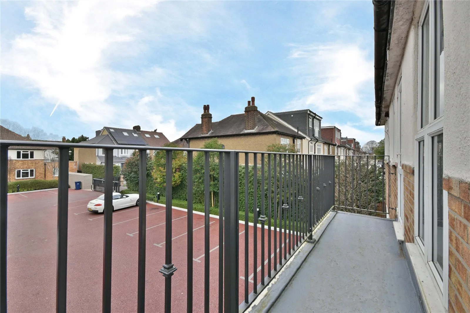 Vines Avenue, Finchley Central, London, N3