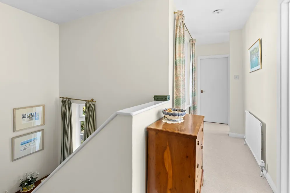 Property carousel item 19