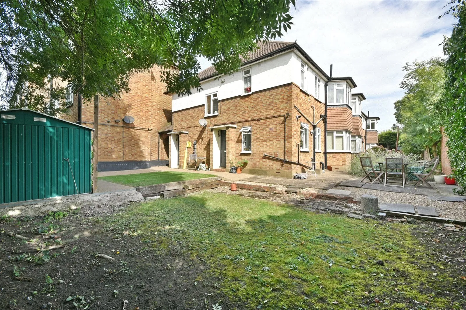 Vines Avenue, Finchley Central, London, N3