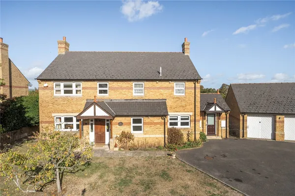 Tatham Court, Taunton, TA1 photo 15