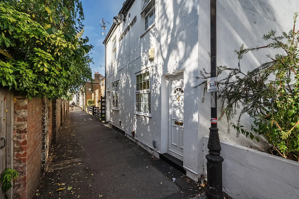 Clewer Fields, Windsor, SL4 photo 1