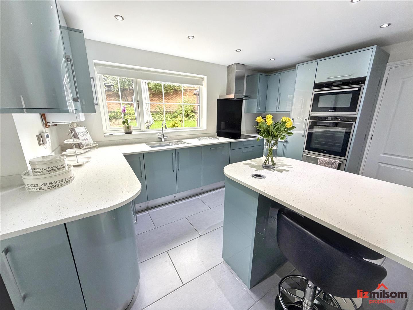 Cambrian Way, Swadlincote DE11 9JT Image 2