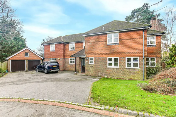Bluehouse Gardens, Oxted, RH8