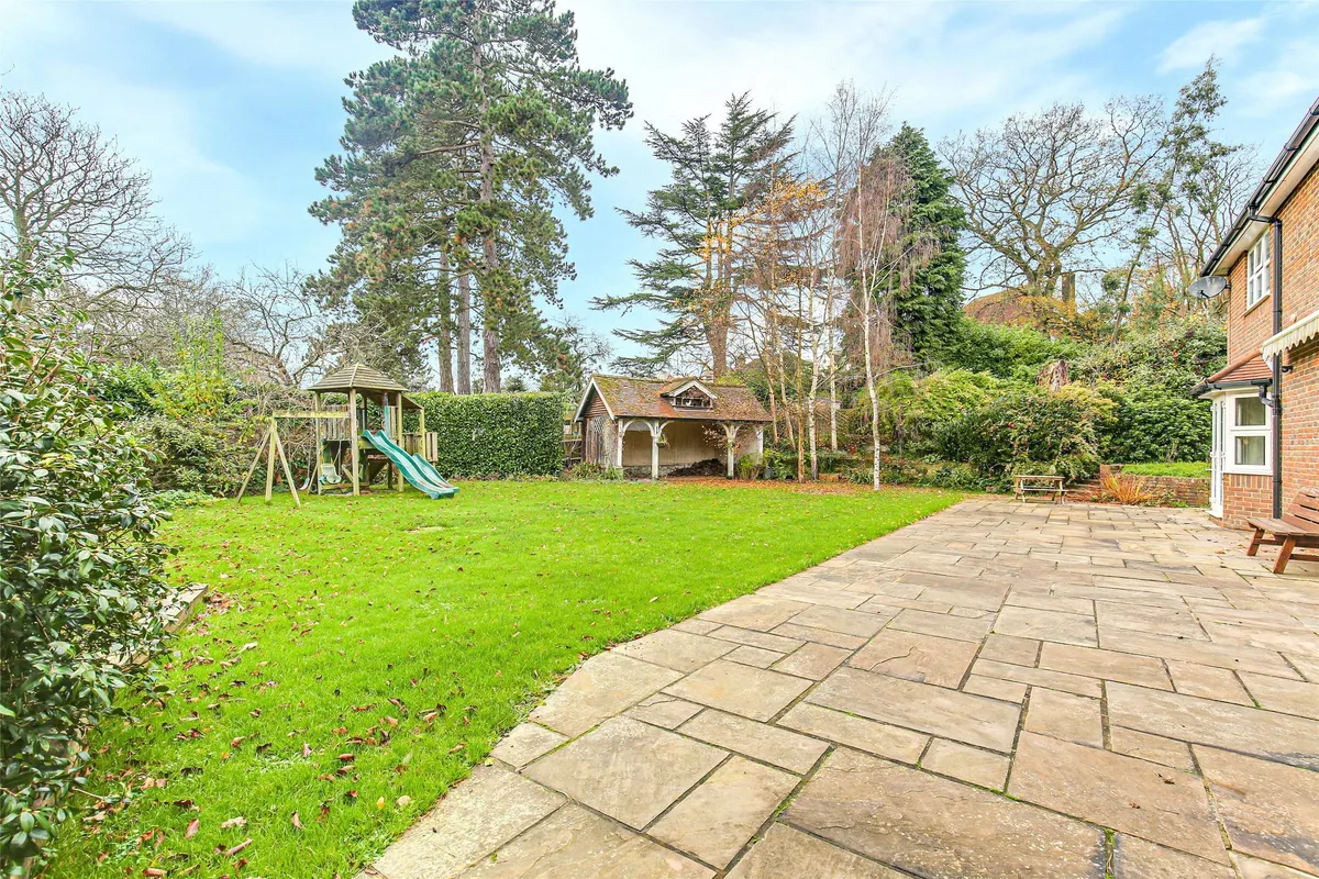 Bluehouse Gardens, Oxted, RH8