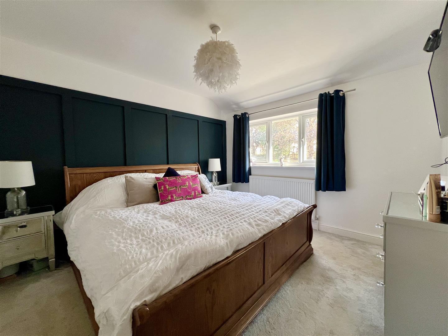Jenkinson Road, Towcester Image 9