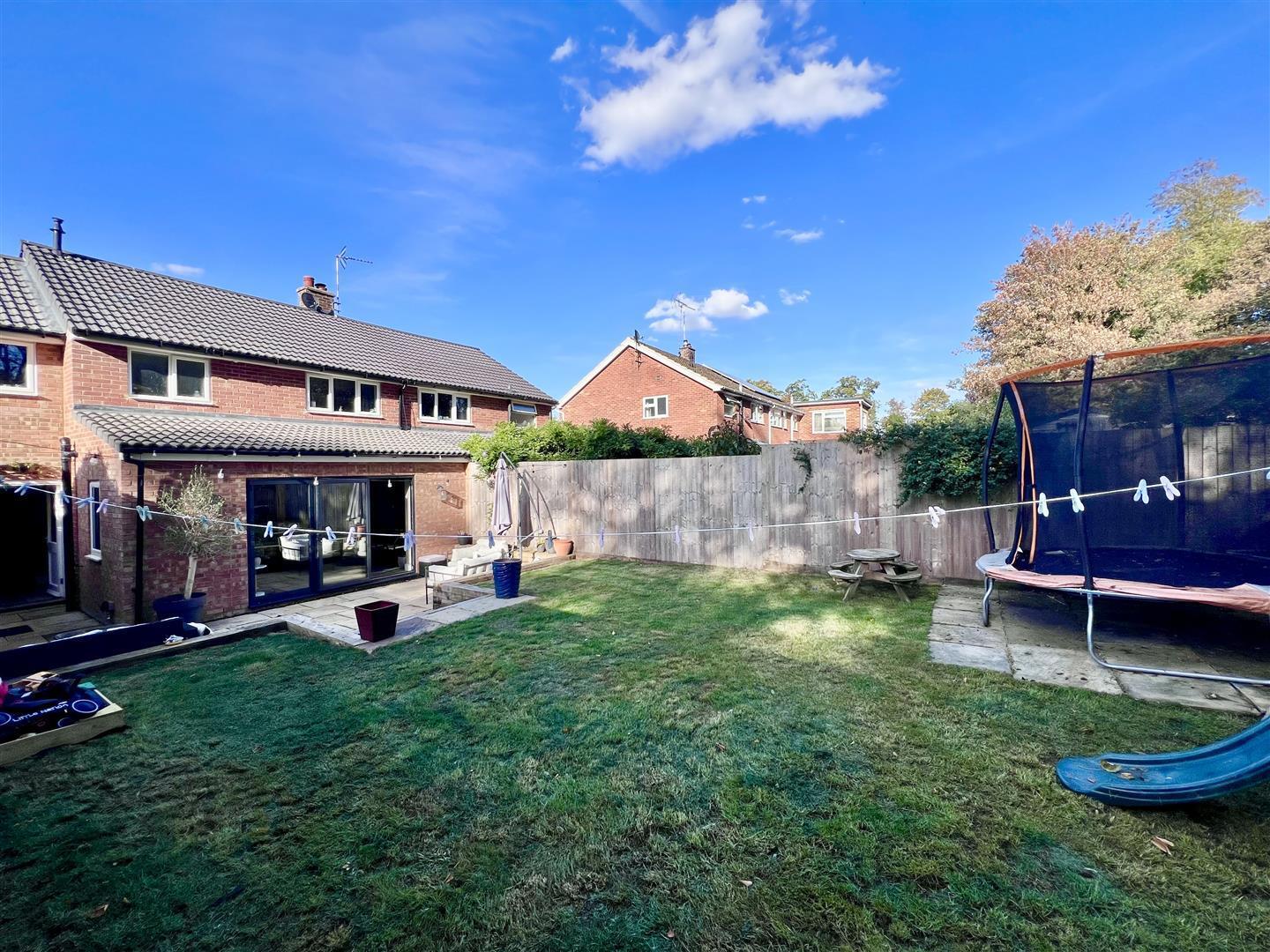 Jenkinson Road, Towcester Image 14