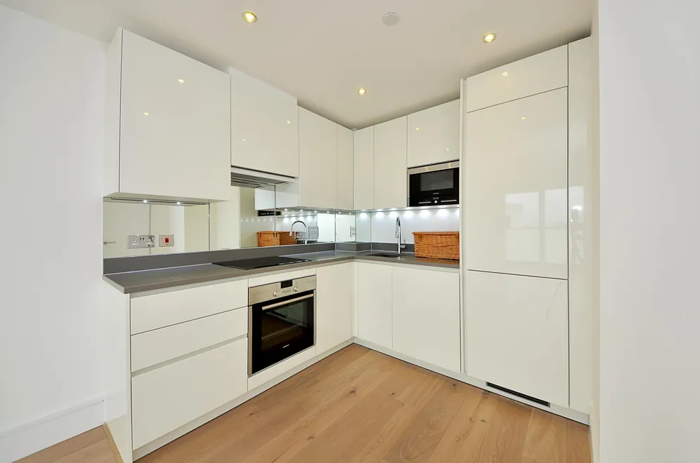 St. Luke's Avenue Clapham SW4 photo 2