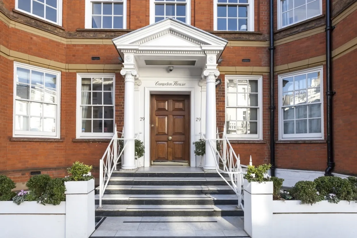 Sheffield Terrace London W8 photo 4
