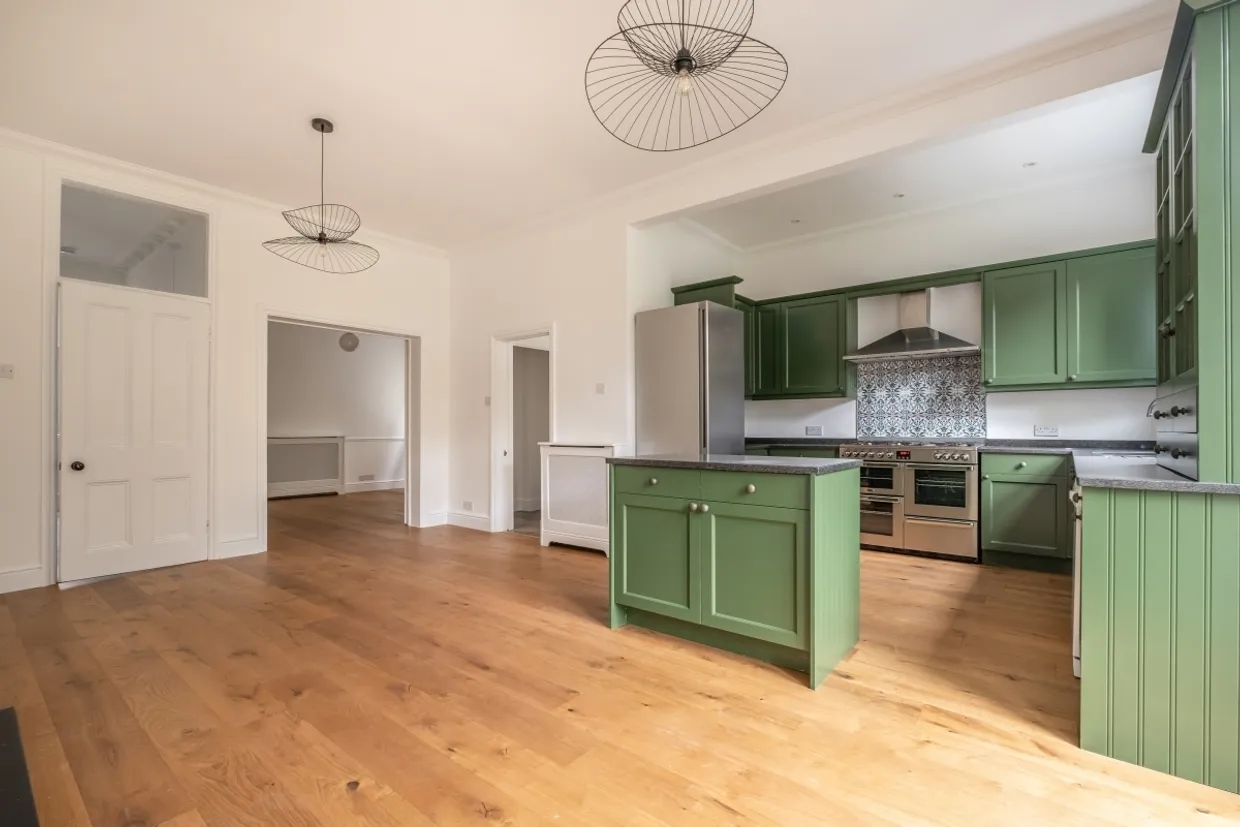 Cresswell Road, Twickenham TW1 photo 5