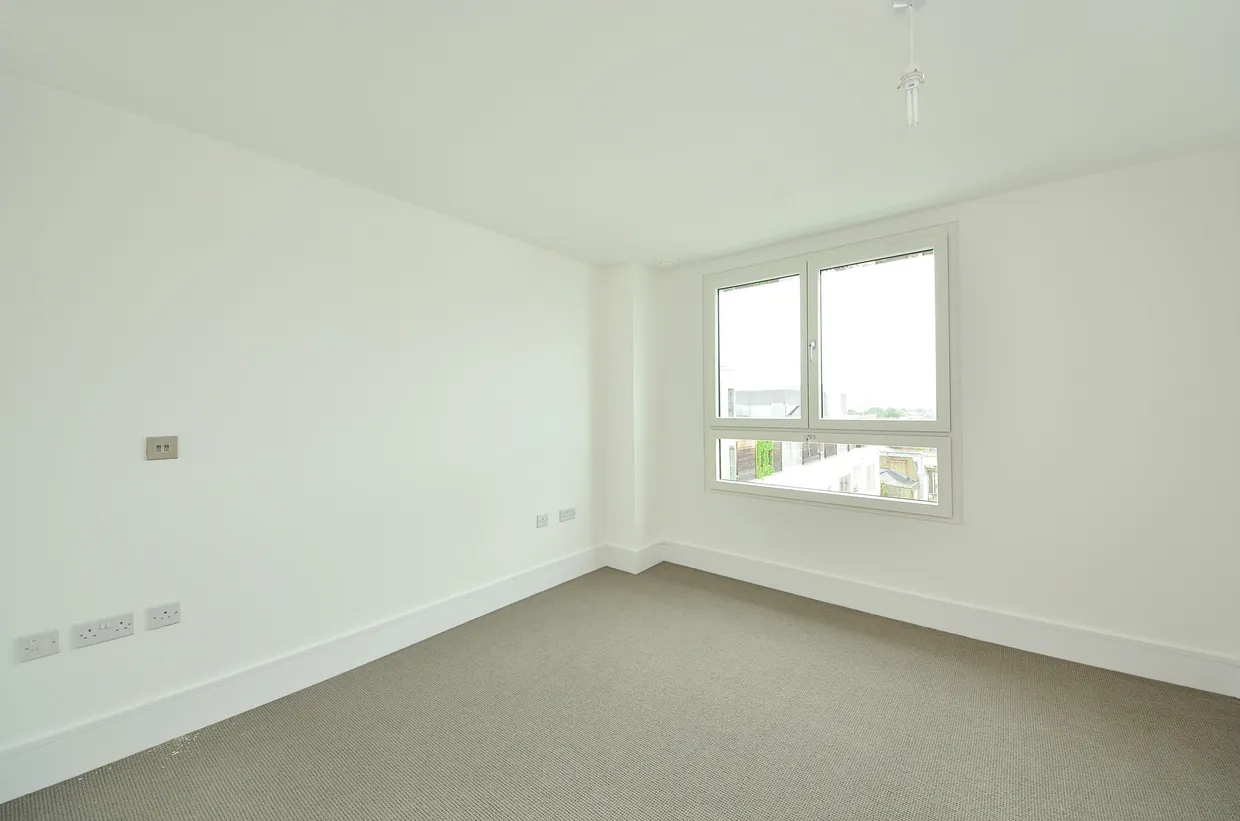 St. Luke's Avenue Clapham SW4 photo 4