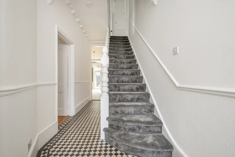 Cresswell Road, Twickenham TW1 photo 8