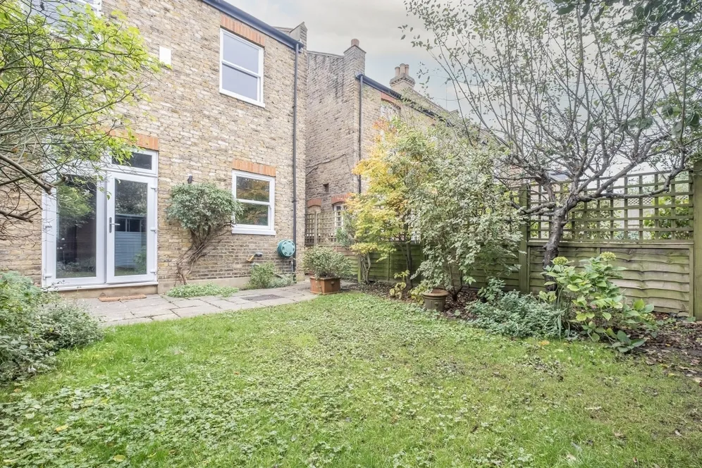 Cresswell Road, Twickenham TW1 photo 17