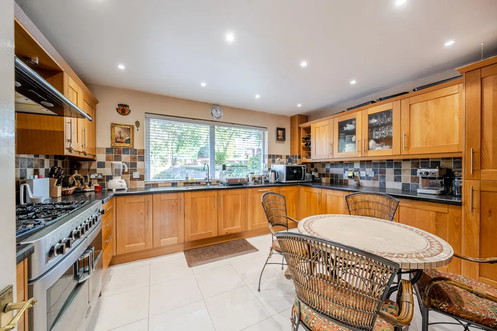 Silverthorn Drive, Hemel Hempstead, HP3 photo 3