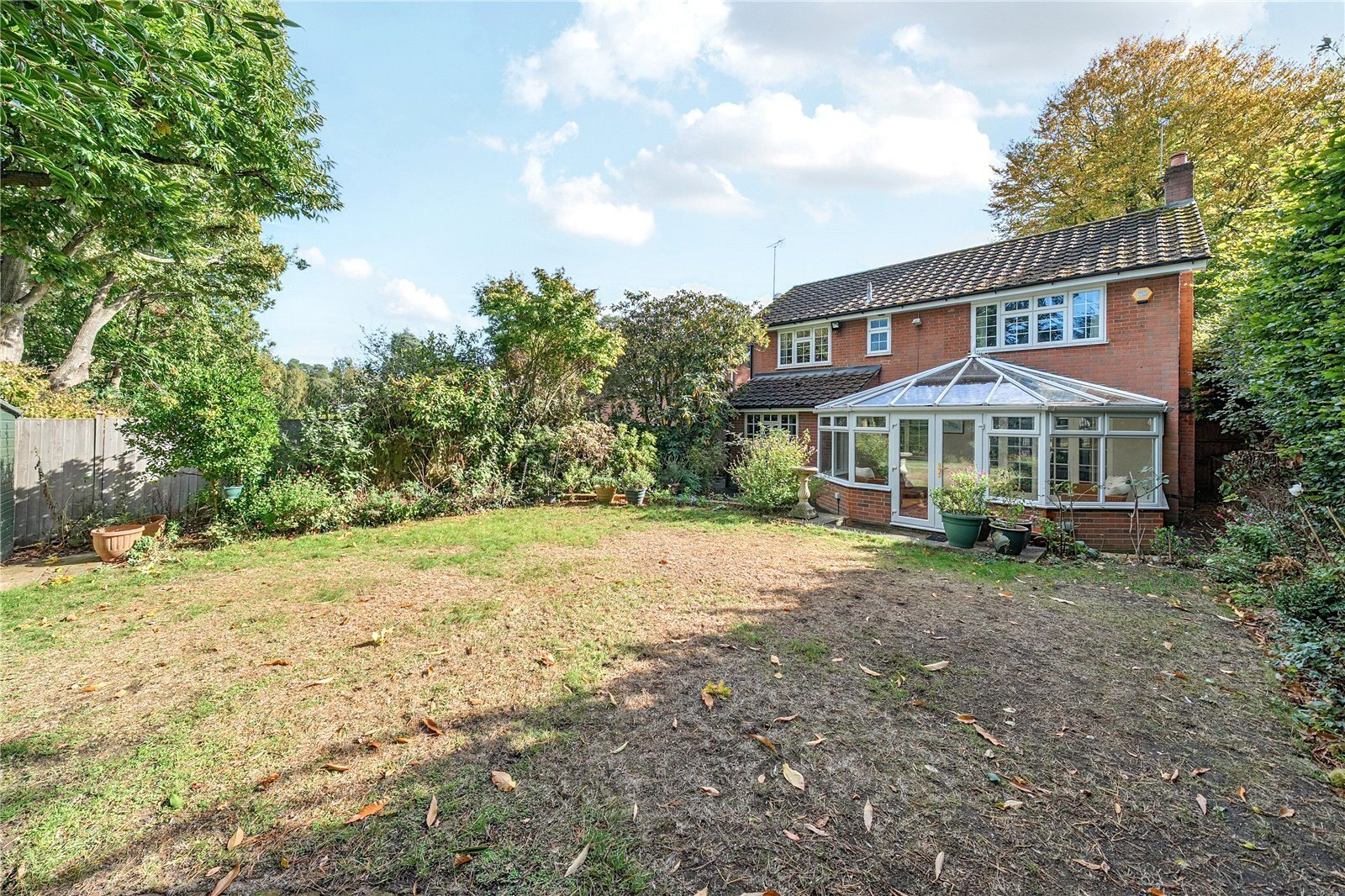 Robin Hill Drive, Camberley, Surrey, GU15