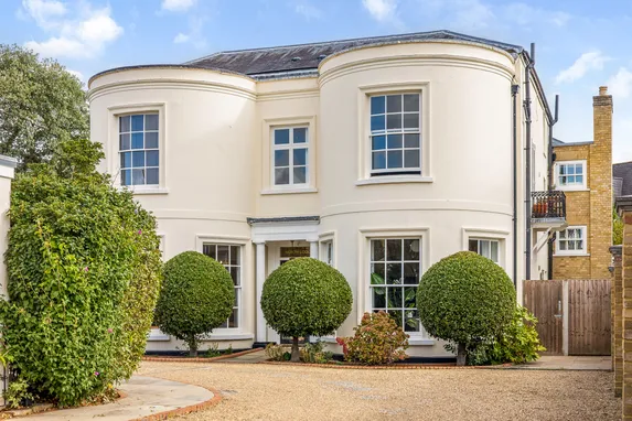 North Lodge, Teddington, TW11