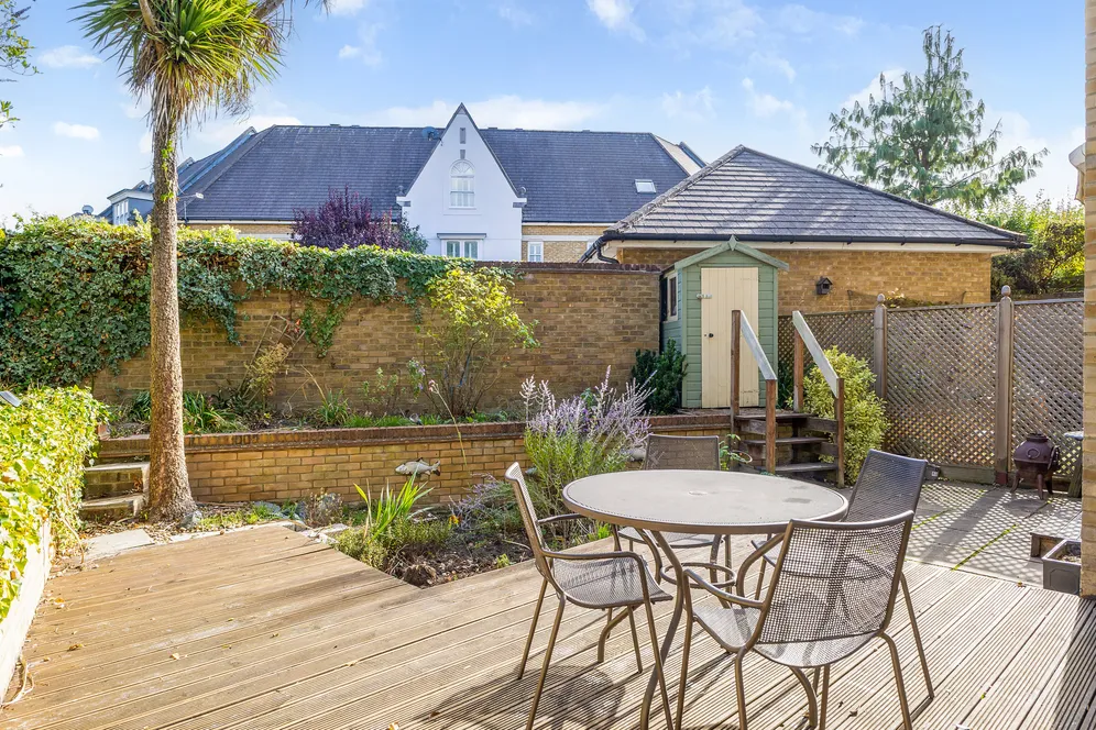 North Lodge, Teddington, TW11 photo 4
