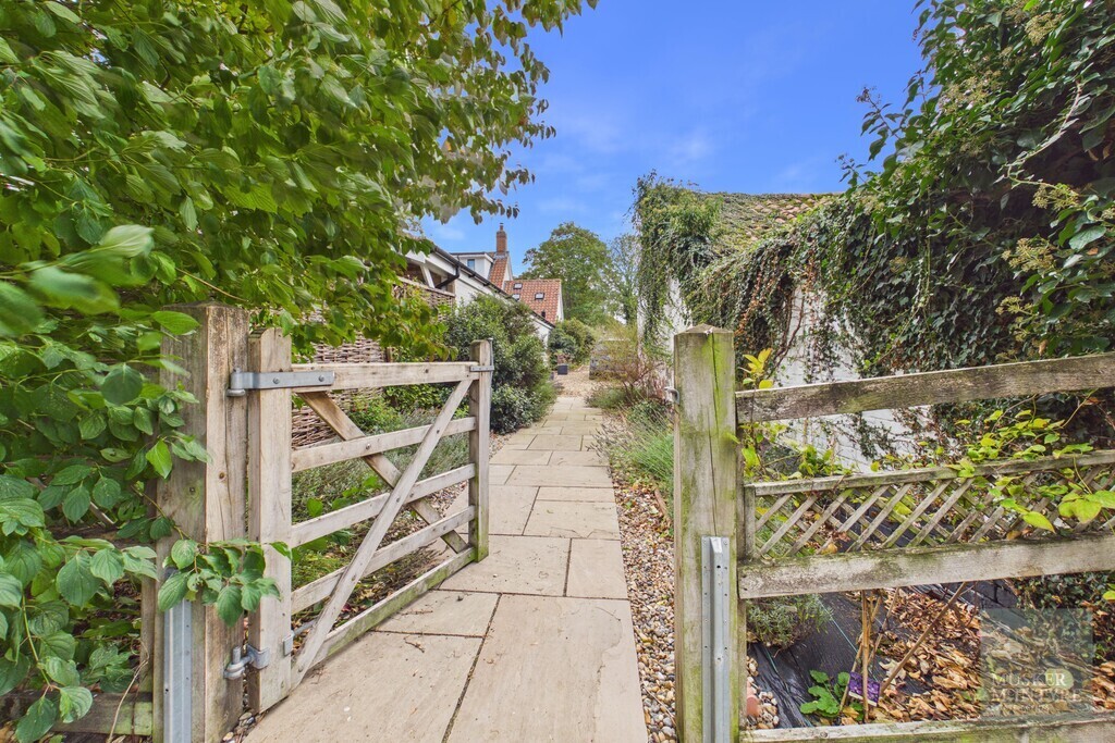 The Street, Brooke, Norwich Image 31