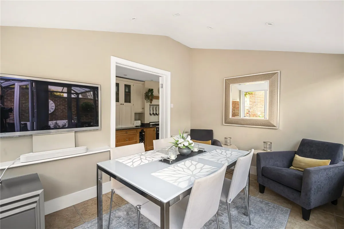 High Street, Wargrave, Reading, Berkshire, RG10