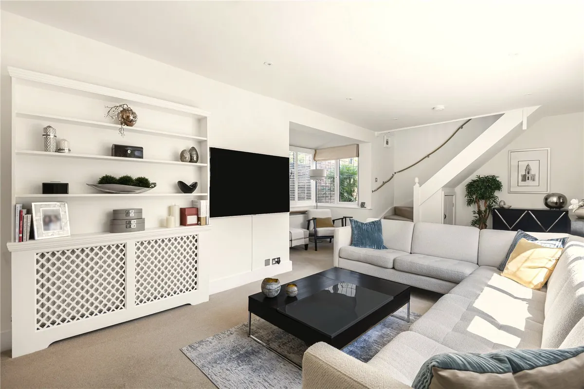 High Street, Wargrave, Reading, Berkshire, RG10