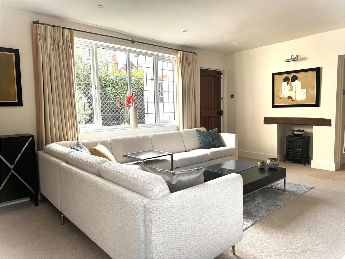 High Street, Wargrave, Reading, Berkshire, RG10