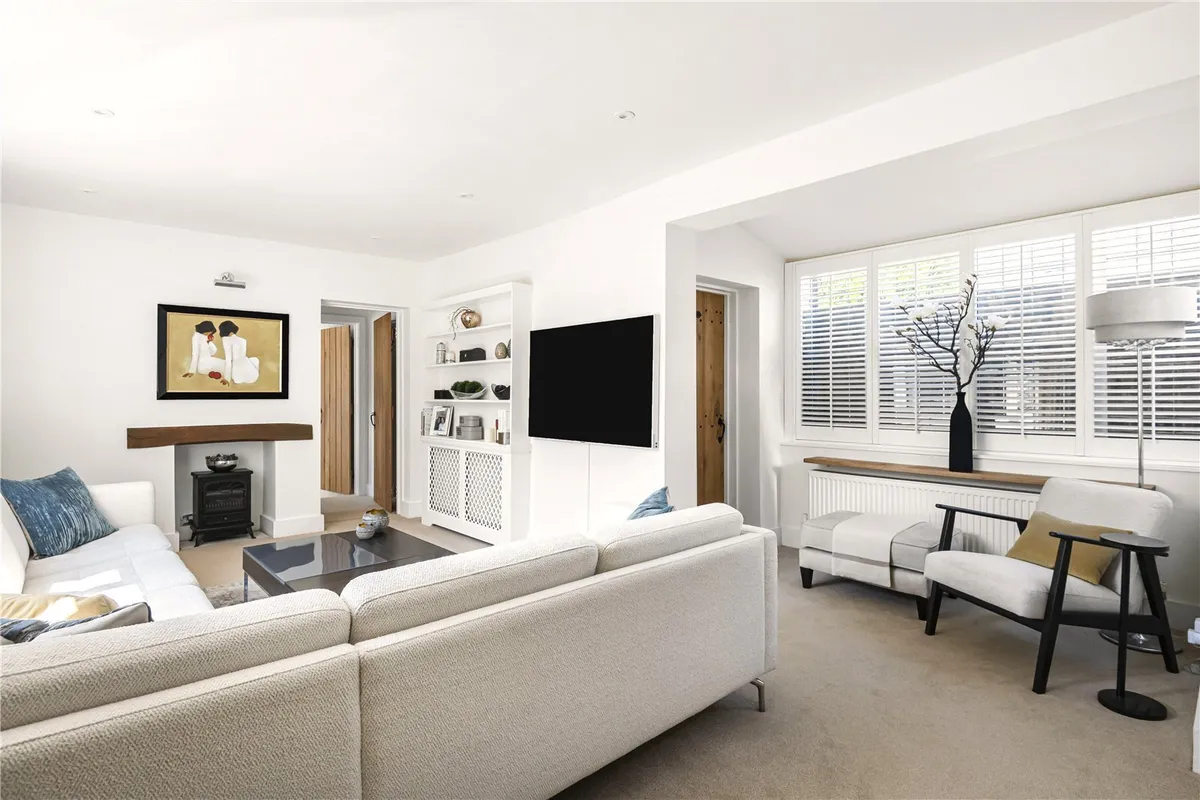 High Street, Wargrave, Reading, Berkshire, RG10
