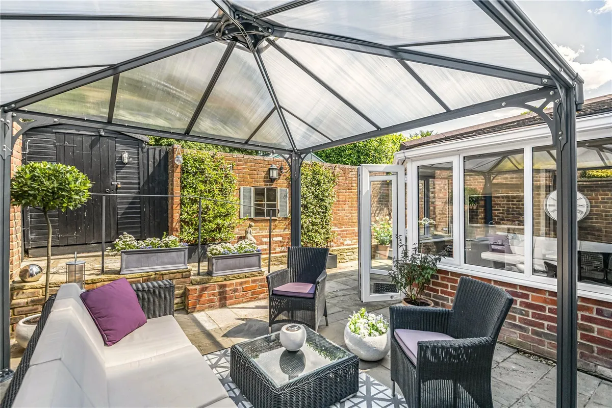 High Street, Wargrave, Reading, Berkshire, RG10